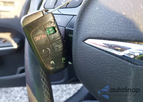 2018 Chrysler 300 300S z USA, uszkodzony, nr VIN 2C3CCABG3JH326042